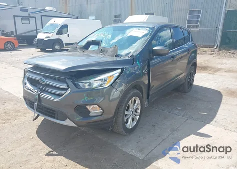 2017 Ford Escape Se z USA, uszkodzony, nr VIN 1FMCU9G9XHUE99495